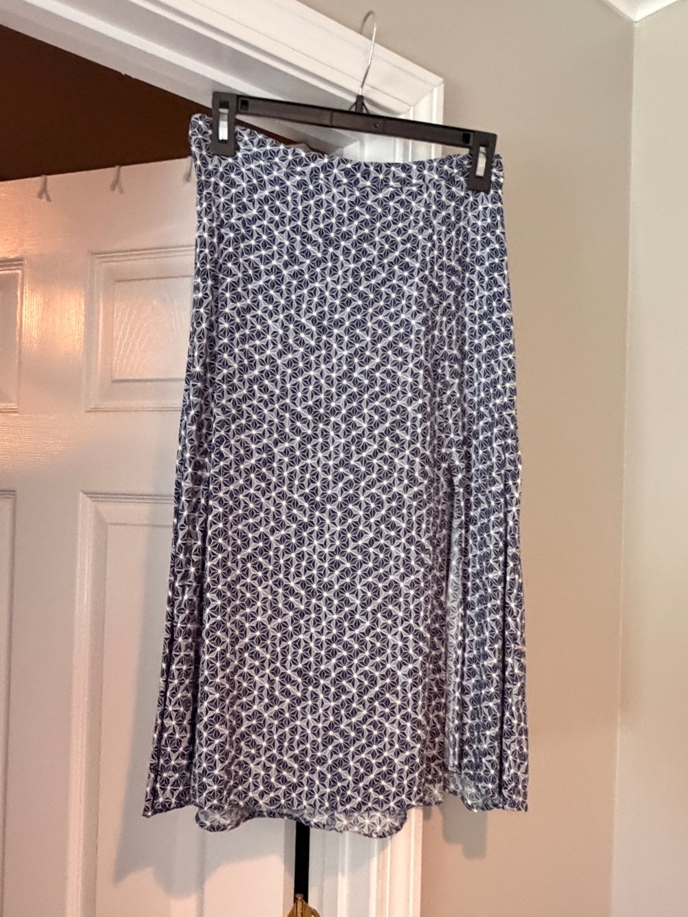Banana Republic Navy and White Printed Midi Skirt
